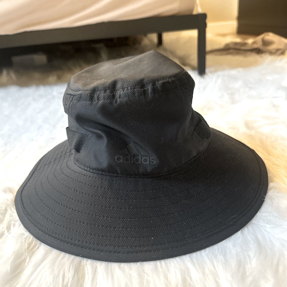 Adidas never worn hat